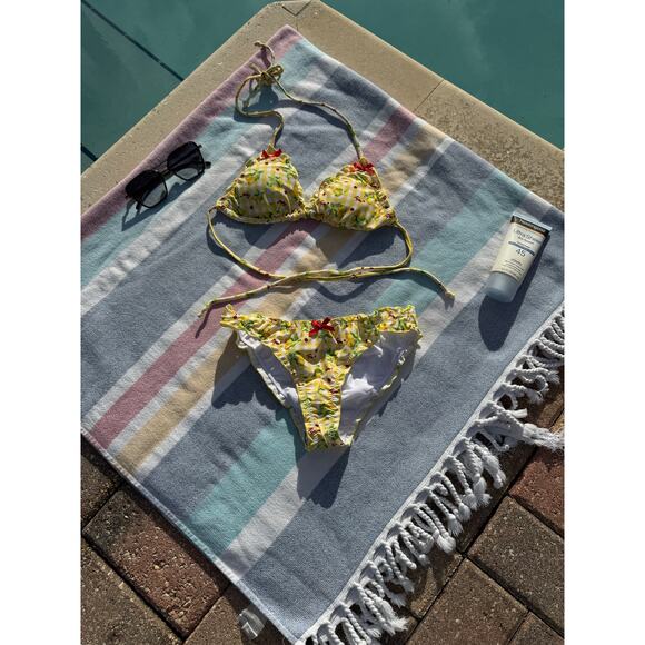 NWOT, Brand Unknown, Lemon & Cherry Gingham Bikini Set, Yellow, Sz S - Picture 2 of 11